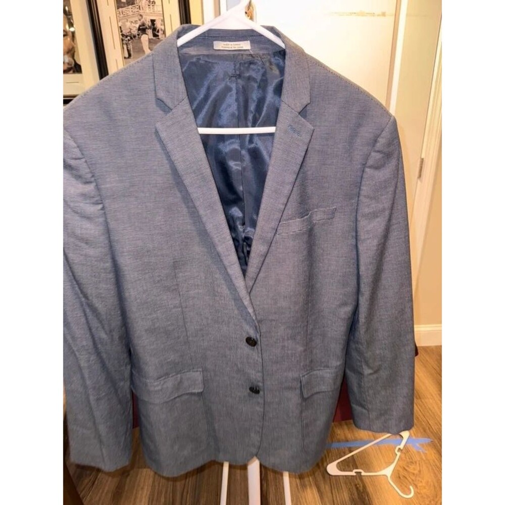 Men’s suit coat